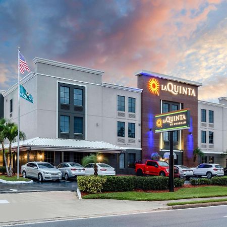 La Quinta By Wyndham St. Petersburg Northeast *Newly Renovated Hotel Exterior photo